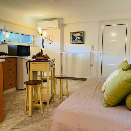 Erotospilia Porto Rafti Near The Athens Airport Apartment Exterior photo